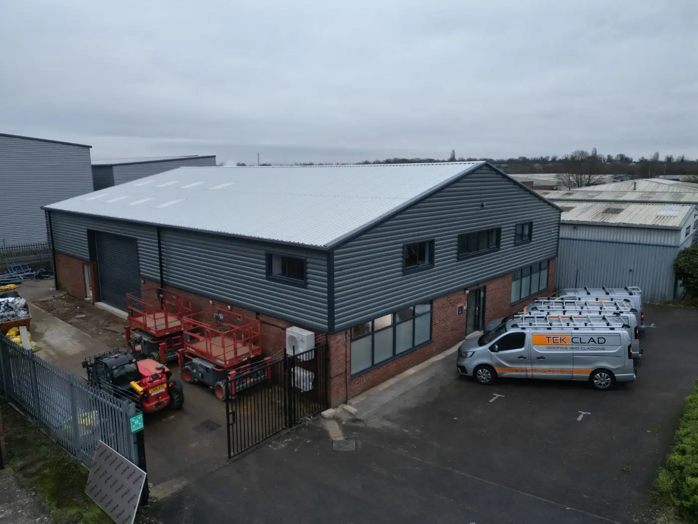 The Tek Clad Ltd team on site