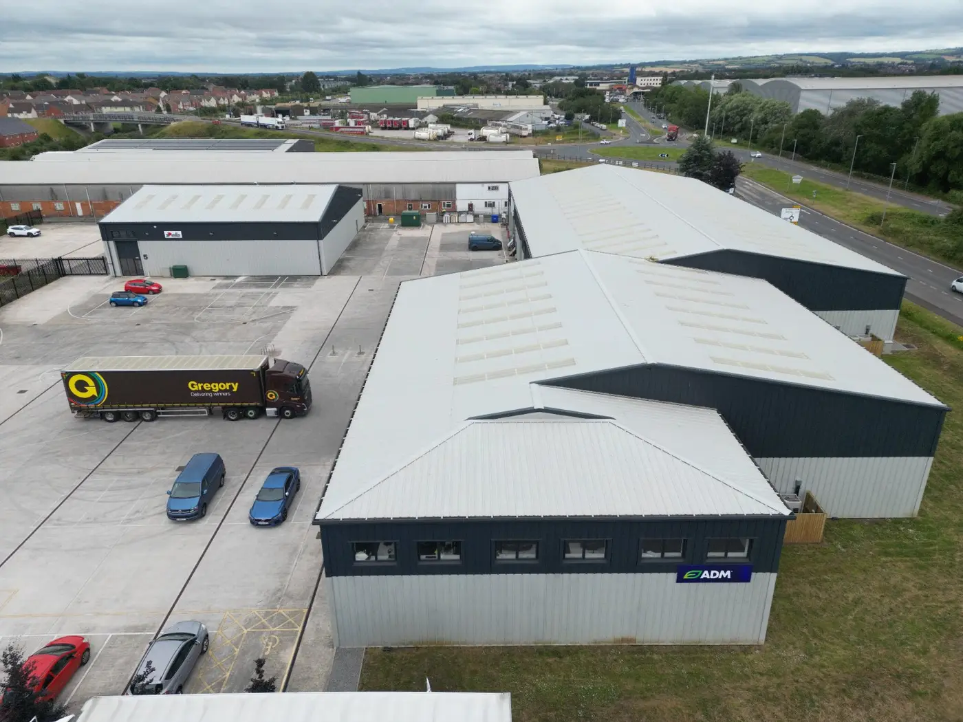 Completed trade counter units at Bridgwater Trade Park