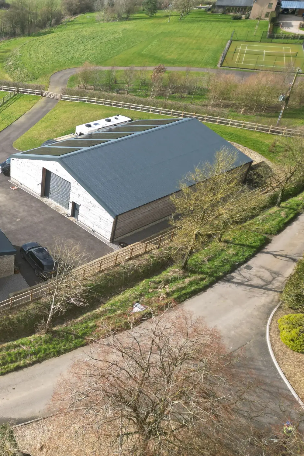 Distribution centre roof and cladding