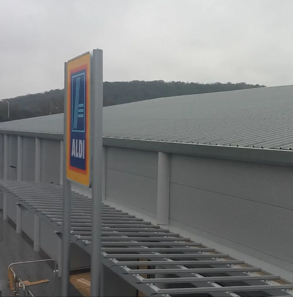 Retail unit roof and cladding